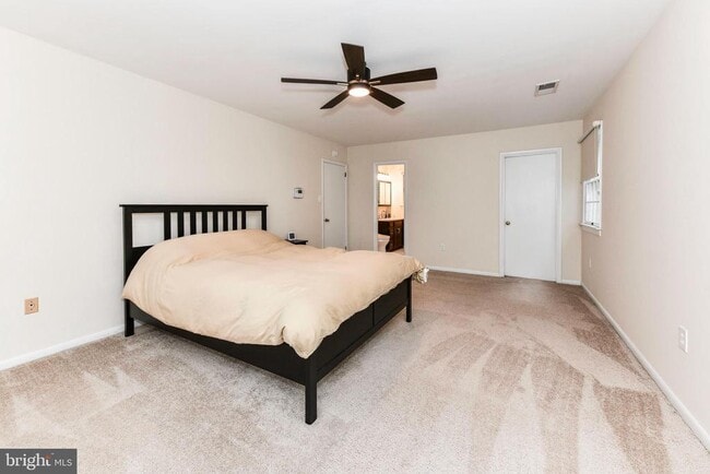 Building Photo - 8504 Shadeway Pl