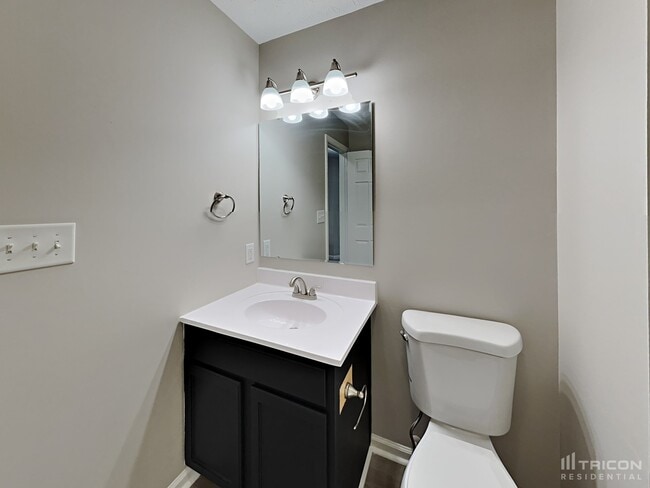 Building Photo - 16736 Yeoman Way