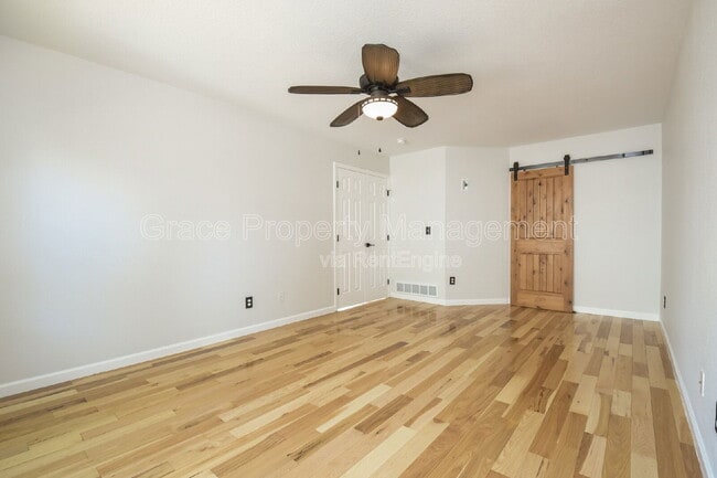 Building Photo - 10571 W 83rd Pl