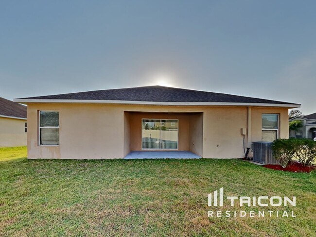 Building Photo - 16668 Myrtle Sand Dr