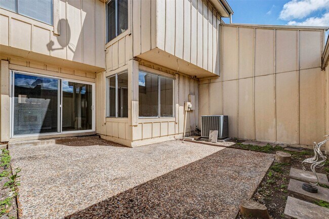 Building Photo - 2952 Meadowgrass Ln