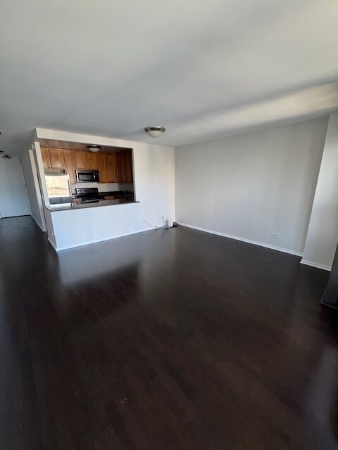 Building Photo - 30 E Huron St