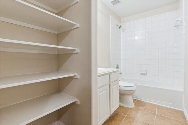 Building Photo - 19511 Ingham Dr