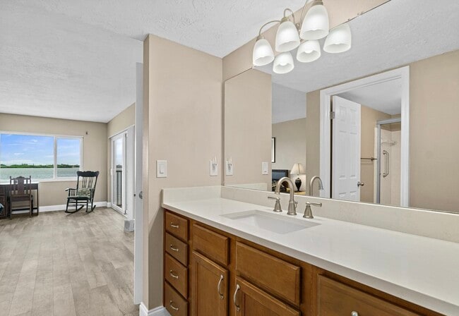 Building Photo - 250 S Sykes Creek Pky