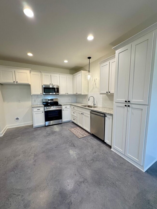 Building Photo - 2BD/2BA Townhome for Lease in Denham Springs! The Cottages at Beaver Creek