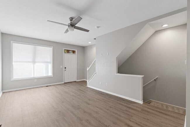 Building Photo - 801 S Front St