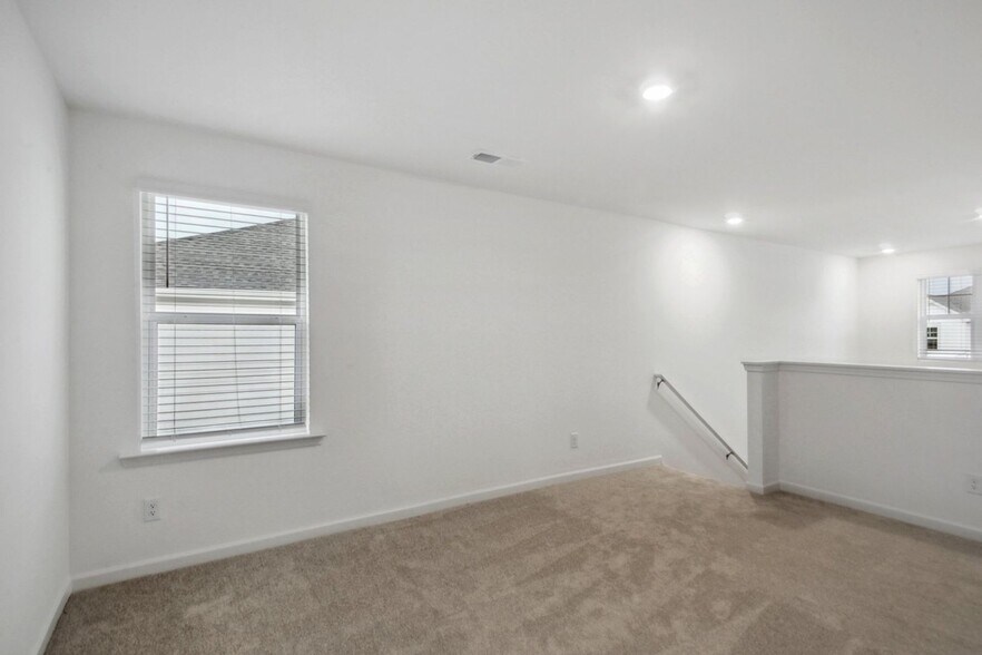 Building Photo - 3853 Rustic Barn Wy