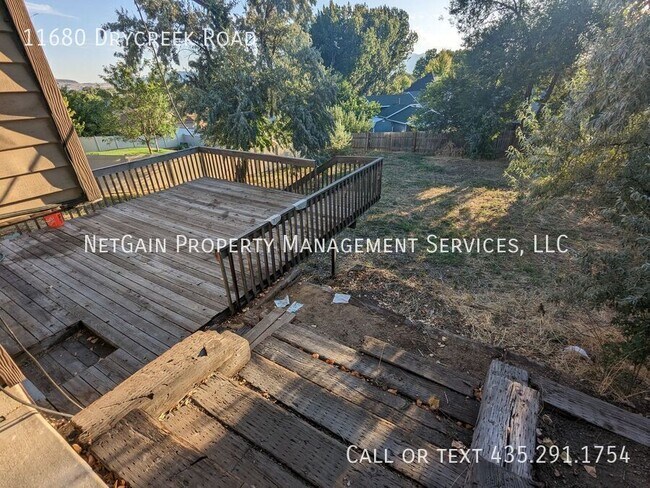 Building Photo - 11680 E Dry Creek Rd