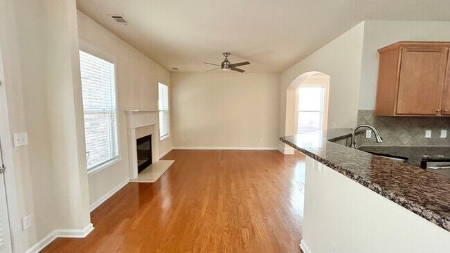 Building Photo - Alpharetta 4 Bedroom-3 Bathroom, Granite Counters, Stainless Appliances, Hardwoods