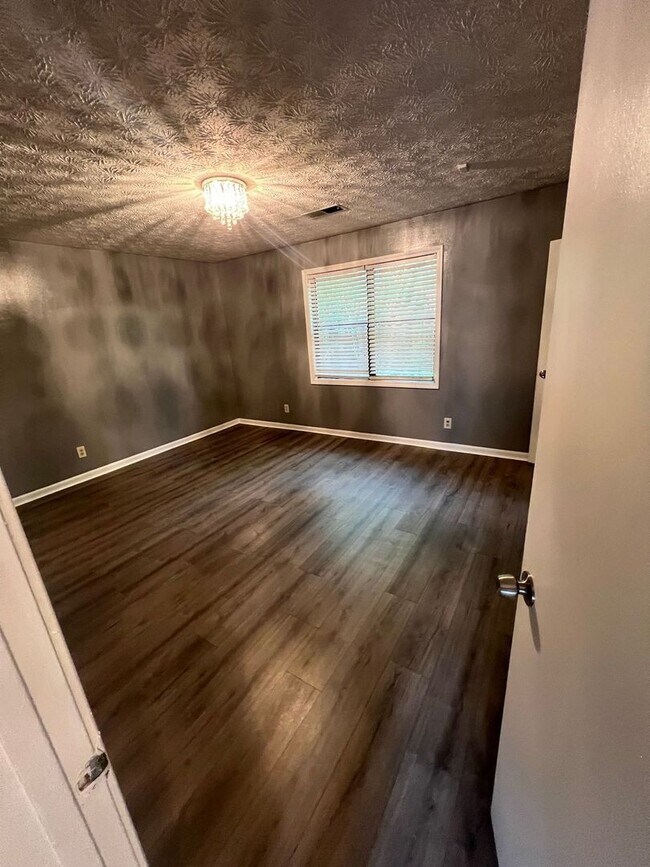 Building Photo - !!!WARNING: AVOID SCAMS CONFIRM RENTAL AT ...