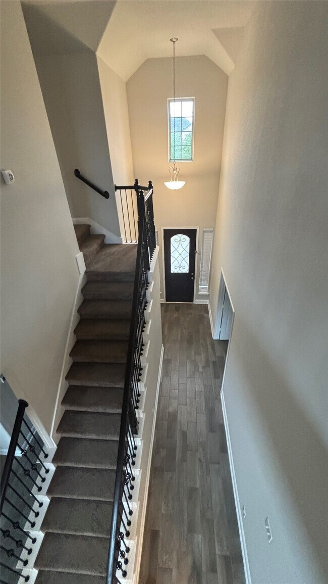 Building Photo - 14915 Gyrfalcon Fork