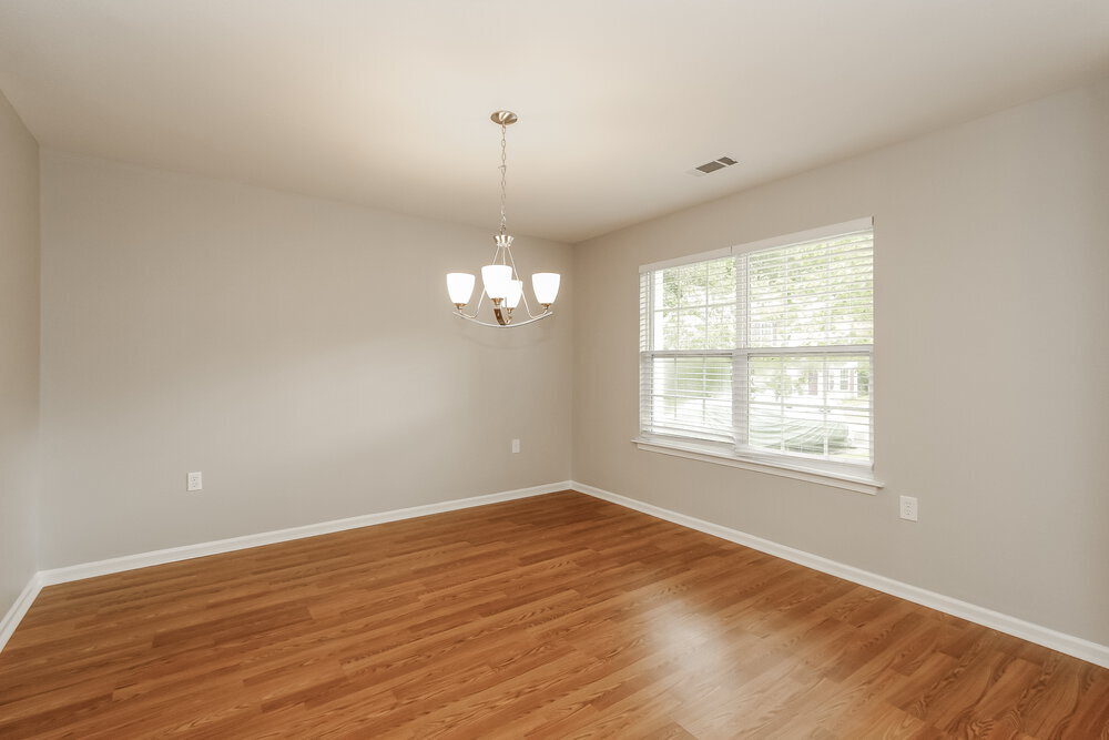 Building Photo - 8525 Emerald Fern Way