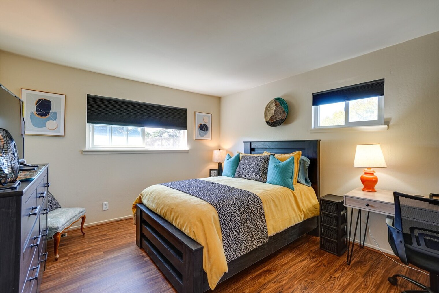 Building Photo - 542 Sheridan St