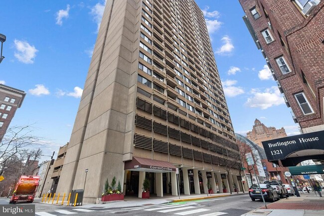 Building Photo - 1326-42 Spruce St