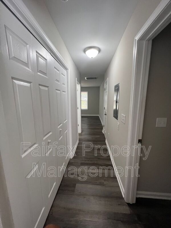 Building Photo - 2612 Owen St