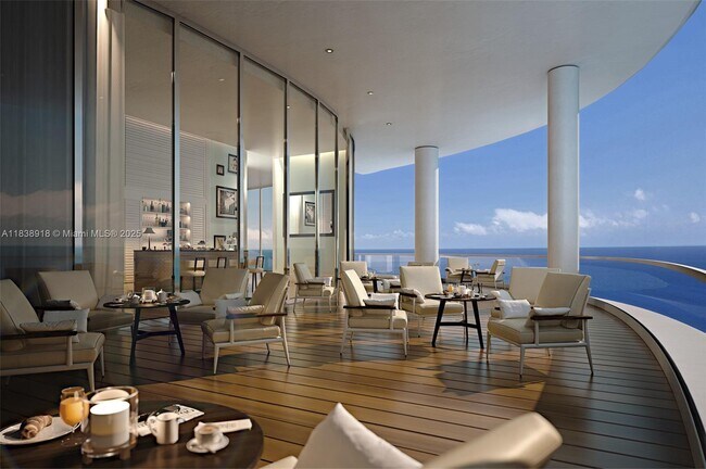 Building Photo - 15701 Collins Ave