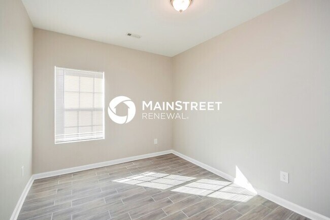 Building Photo - 4 Bedroom Pet-Friendly Home in COVINGTON, ...