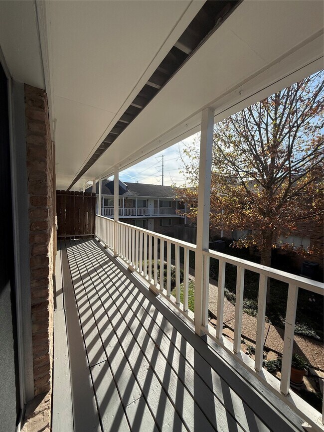 Building Photo - 4040 San Felipe St