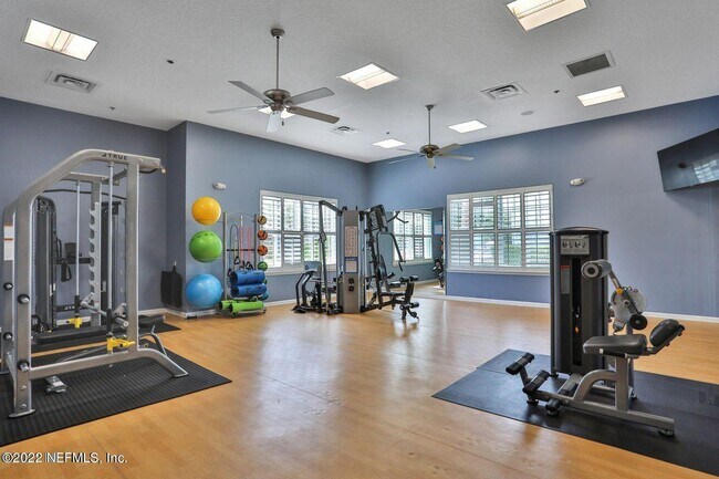 Building Photo - 4990 Key Lime Dr