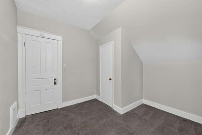 Building Photo - 3819 St Martins Pl
