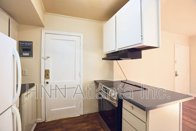 Building Photo - 1086 Briarcliff Rd NE