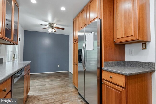 Building Photo - 8207 Cedar Landing Ct