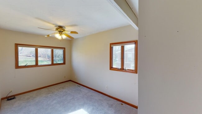 Building Photo - 3922 Ridgedale Dr