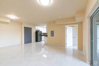 Building Photo - 317 Lester Ave