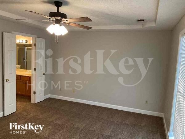 Building Photo - 4251 Steffan Woods Cove