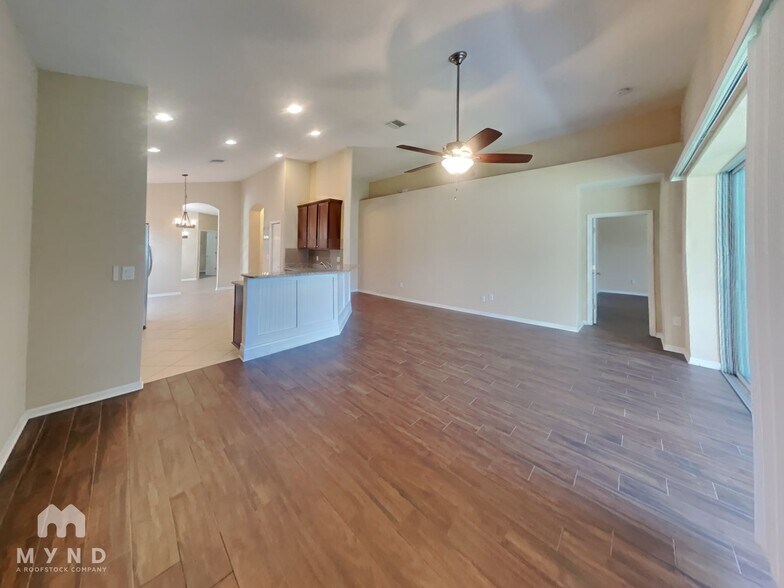 Building Photo - 7414 Forest Mere Dr