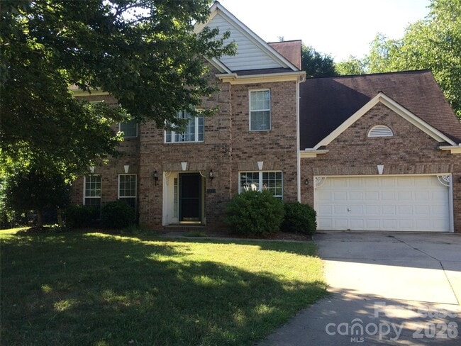 Building Photo - 733 Meadow Lake Dr