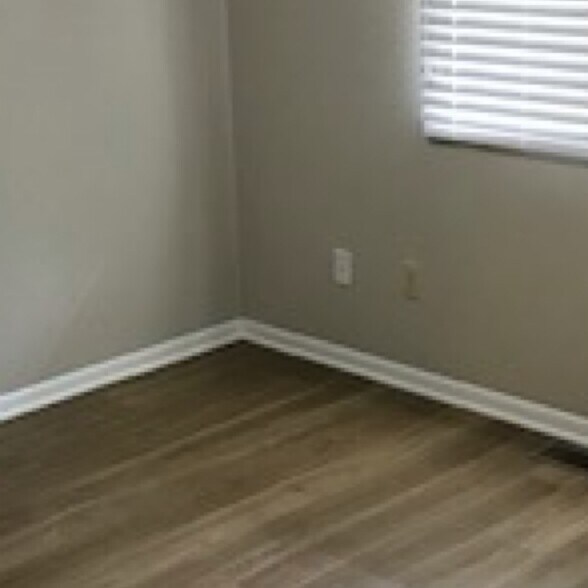 bedroom - 4202 Enden Ln