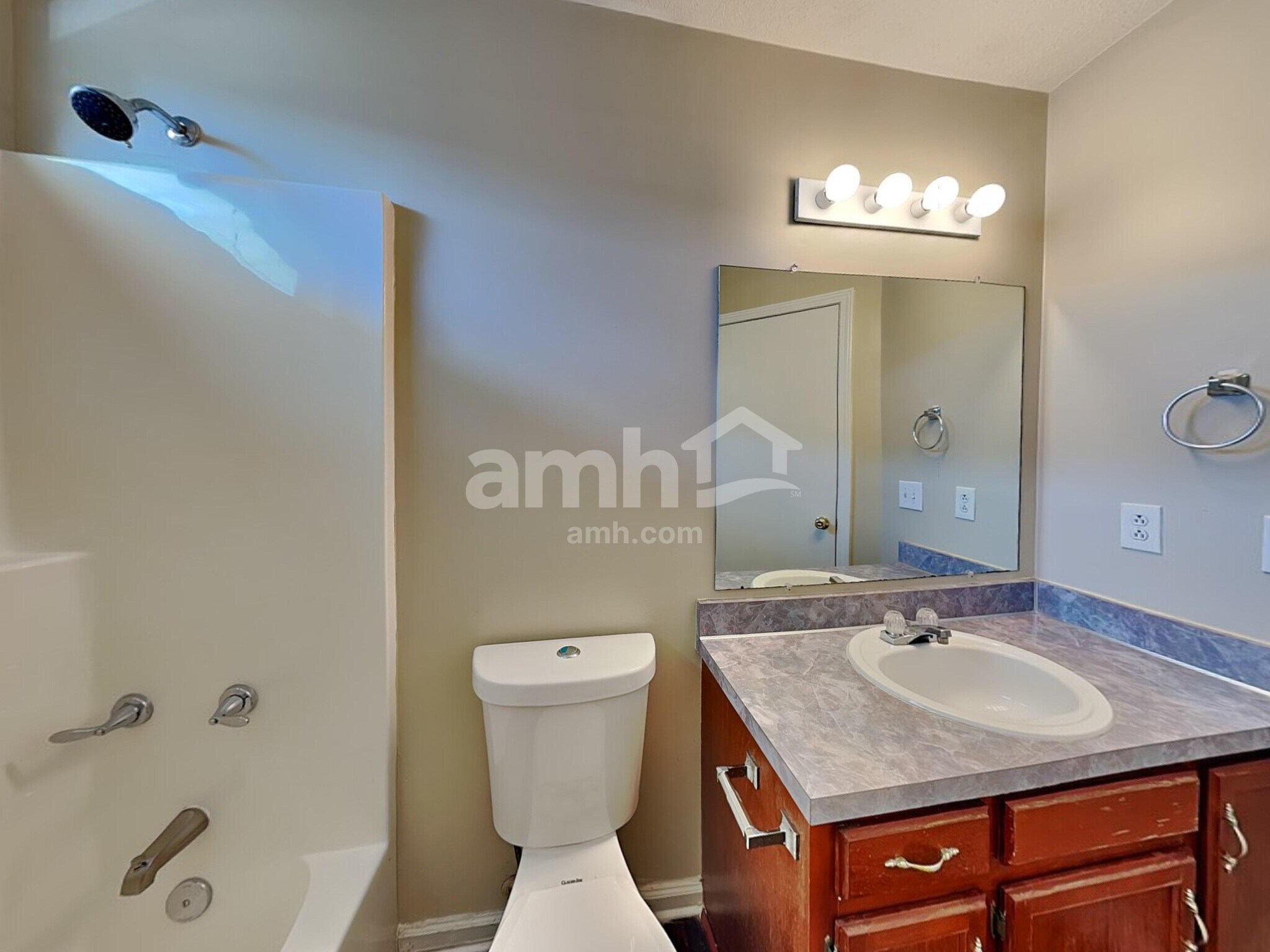 Building Photo - 1212 Wembley Dr