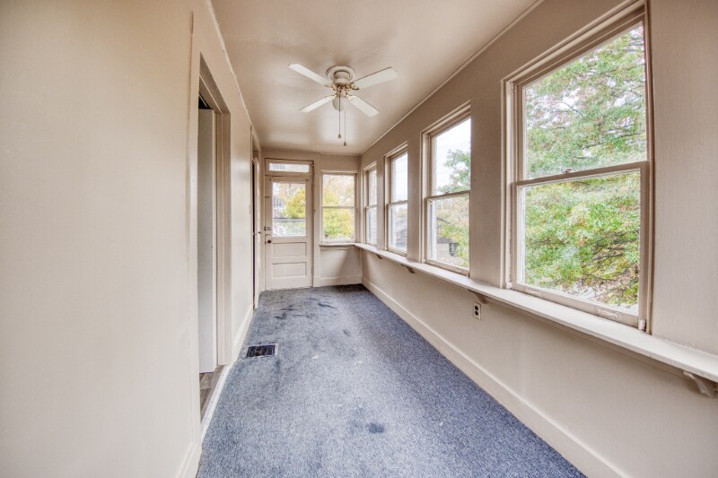 Building Photo - 3810 Clark St