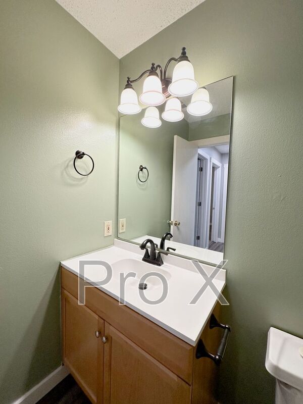 Building Photo - 1446 N Dawn Dr