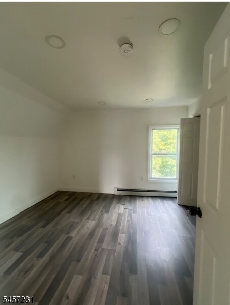 Building Photo - 410 Chadwick Ave