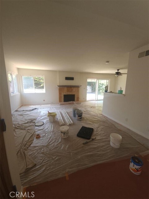 Building Photo - 1111 Valley