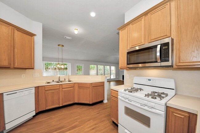 Building Photo - 21106 Brookrock Cir