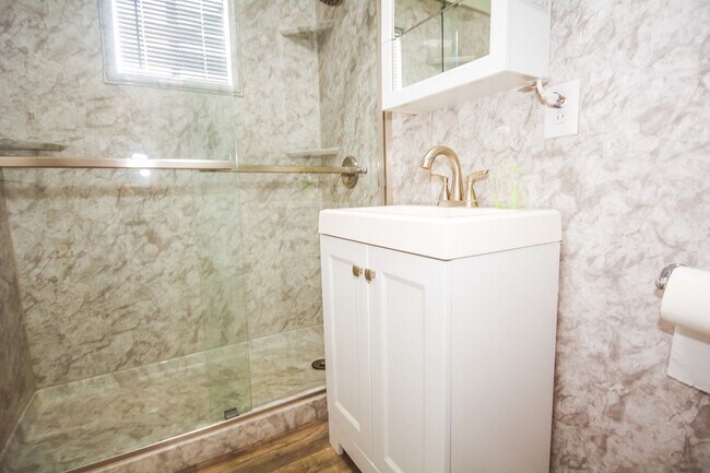 Building Photo - 11433 Littchen St
