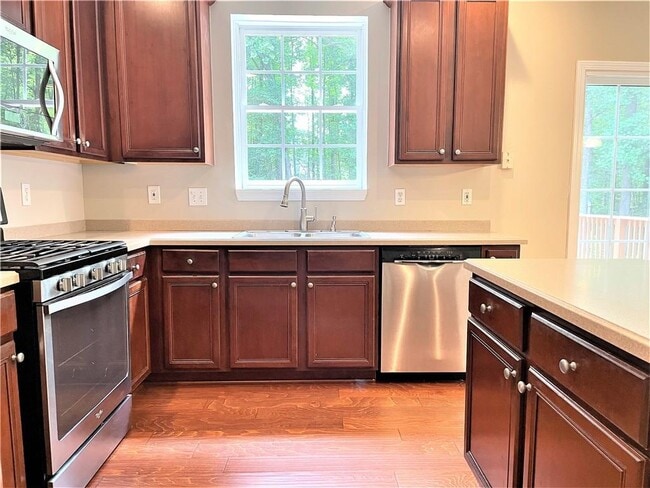 Building Photo - 3045 Spring Field Ct