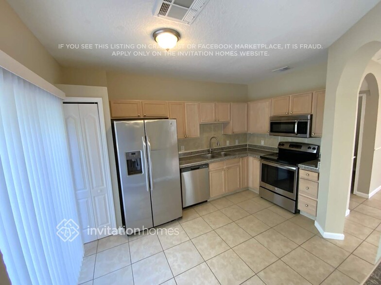 Building Photo - 12802 Adventure Dr