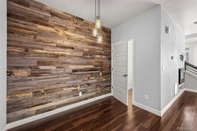 Building Photo - 6763 Morrison Dr