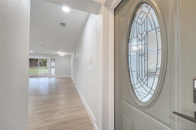 Building Photo - 7043 Carlene Dr