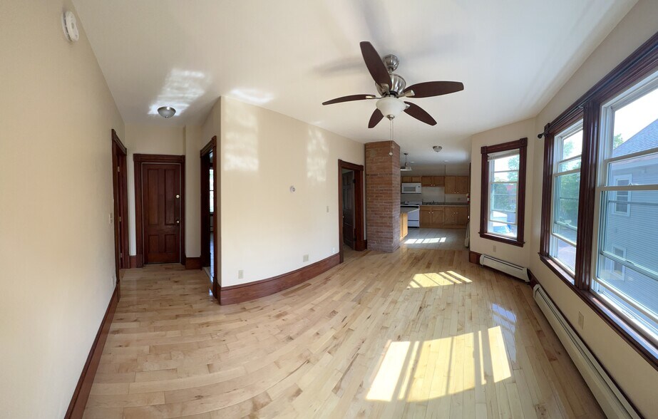 Building Photo - 19 Hickok Pl