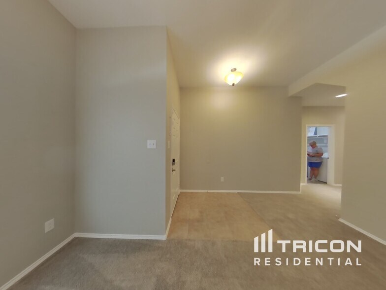 Building Photo - 2122 Preston Trail