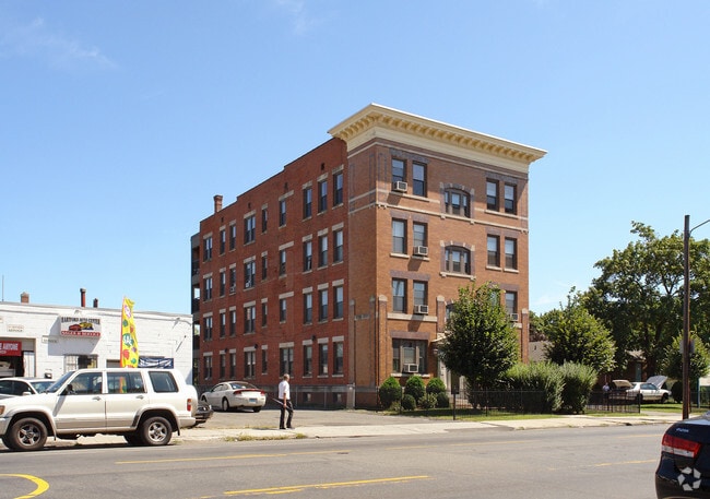 Building Photo - 32 Wethersfield Ave