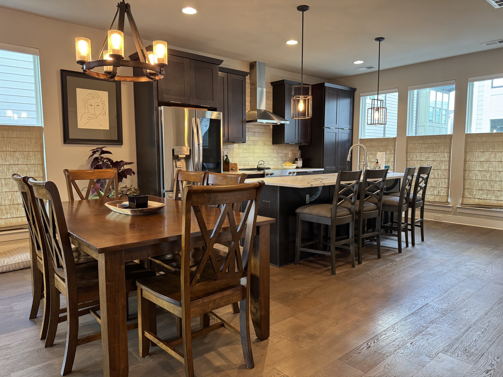 Large kitchen island and dining area - 1547 Duckworth Ave