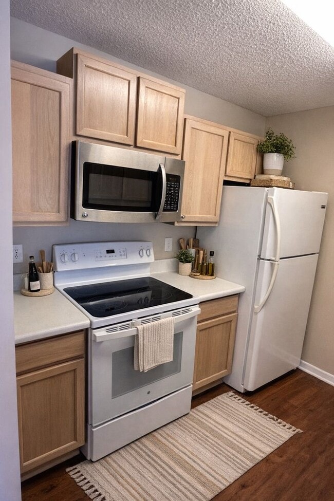 Building Photo - Private Condo in The Meridian, Mount Pleasant - Available July 1, 2026!