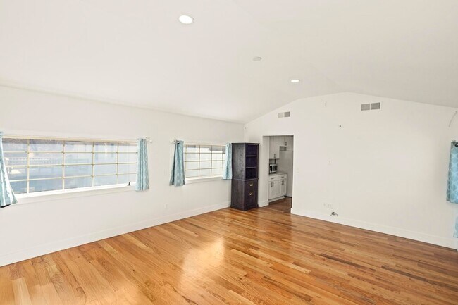 Building Photo - 312 Paragon Mills Rd