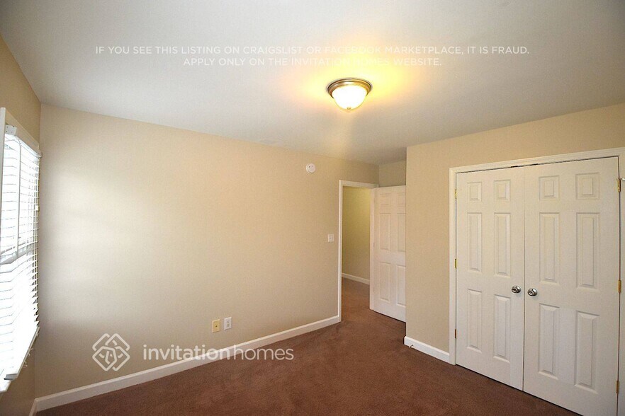 Building Photo - 912 Siena Dr